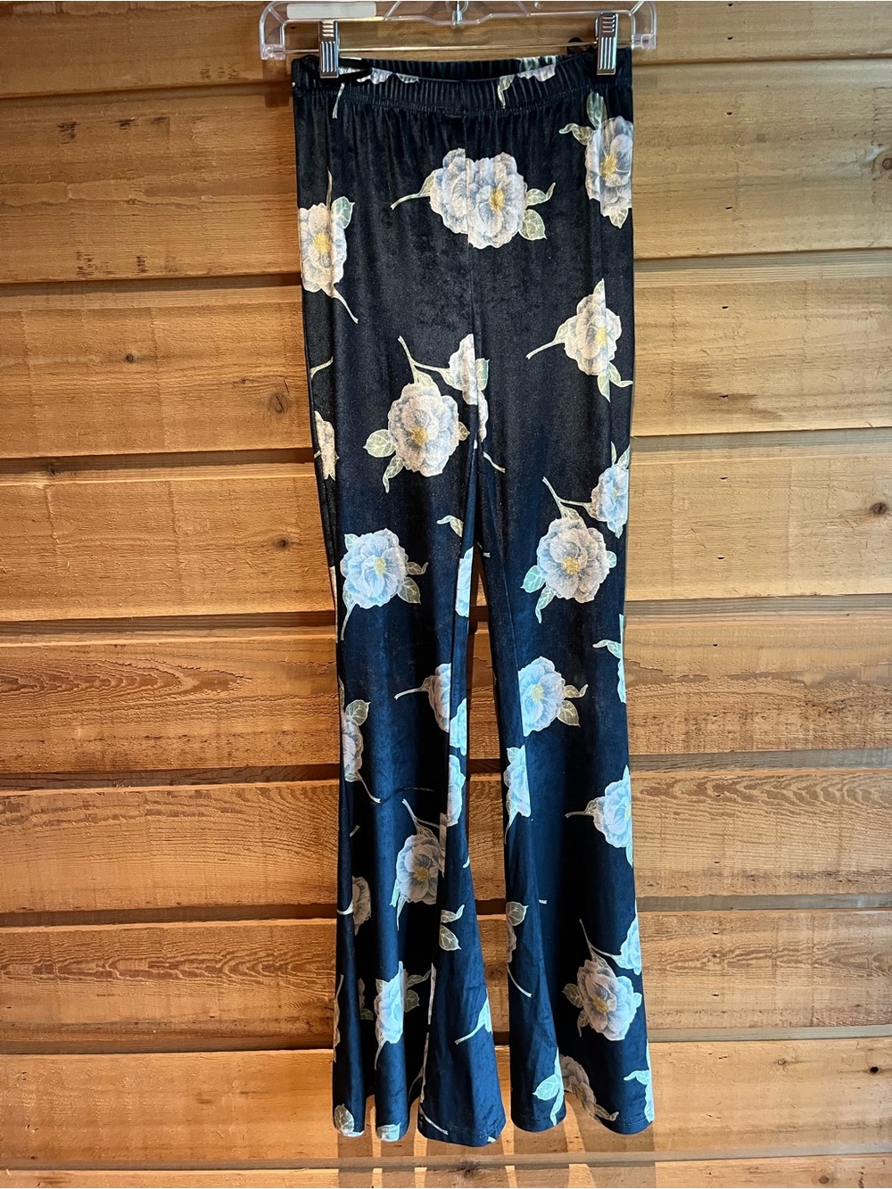 MINKPINK -  Y2K High Waist Blue and white floral Velvet Flare Pants